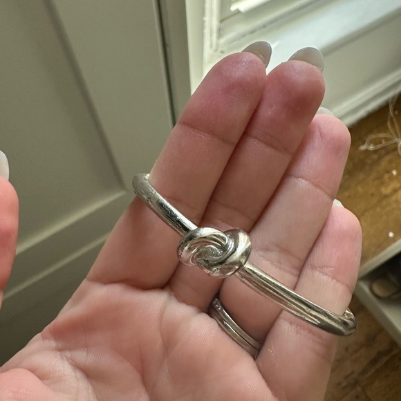 Kate Spade Sailor's Knot Silver Hinge Bangle - Picture 4 of 4